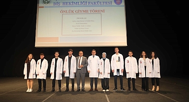 Geleceğin Diş Hekimleri beyaz önlük giydi 