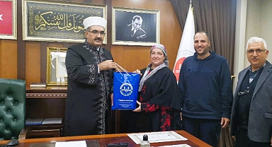 İngiliz Philippa Claire, Müslüman oldu