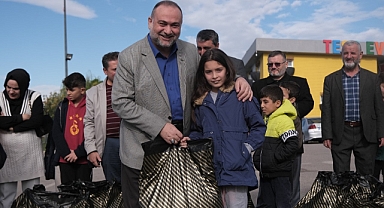  Müftülük, öksüz ve yetimlerin yüzünü güldürdü