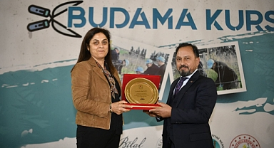 SARIÇAM'DA KURSİYERLER SERTİFİKALARINI ALDI