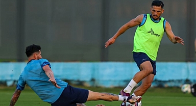 Şimşek kampa giriyor