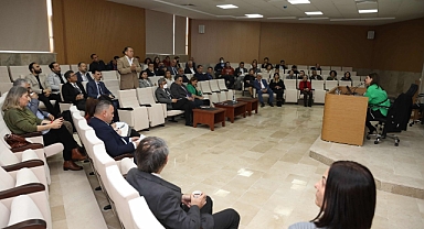 Tuncel, Akademisyenlerle bir araya geldi