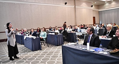 “Bu yolu kadınlarımızla el ele yürüyeceğiz”