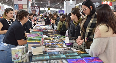 Çukurova Kitap Fuarı Adana’da 15. kez kapılarını açtı