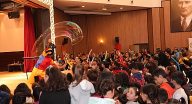 Çocuk şenliği yoğun ilgi gördü