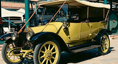 Atatürk'ün otomobili Koç Müzesi'nde