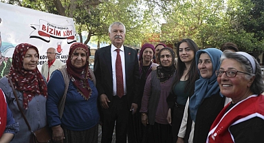 Başkan Zeydan Karalar, bayramda köy köy gezdi