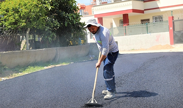 Yüreğir Belediyesi 4 yılda 290 kilometre yol yaptı