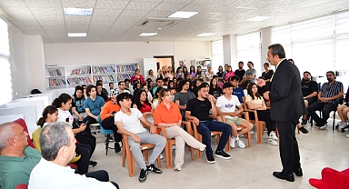 Soner Çetin gençlerle buluştu