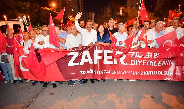 30 Ağustos coşkusu Çukurova’da yaşandı