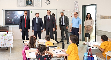 Okullarda ders zili çaldı