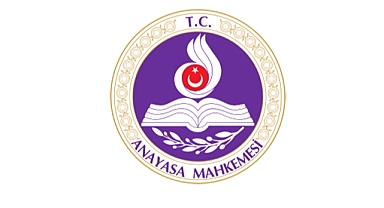 Üç siyasi parti kapandı