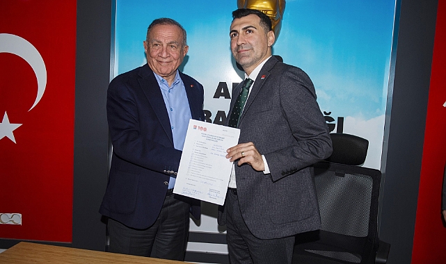 Akif Akay, aday adaylığı başvurusunu yaptı