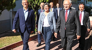 Özgür Özel, Kılıçdaroğlu'nu evinde ziyaret etti