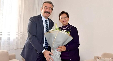 Soner Çetin öğretmenini unutmadı