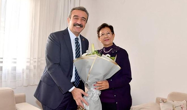 Soner Çetin öğretmenini unutmadı