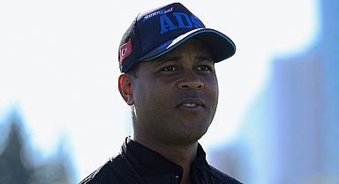 Adana Demirspor Kluivert ile yolları ayırdı