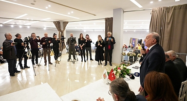 Başkan Akay, gazetecilerle buluştu