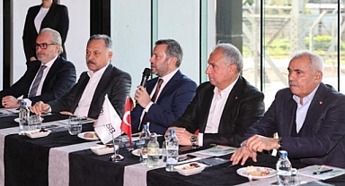 Kocaispir, AOSB'de sanayicilerle bir araya geldi