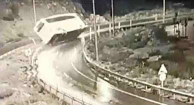 Mersin’de otoyolda trafik kazası: 9 ölü, 30 yaralı