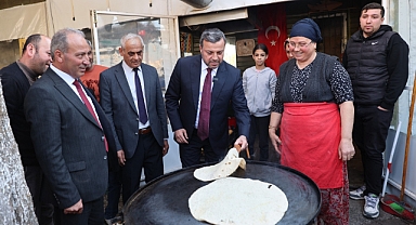 Kocaispir'e Yumurtalık'ta sevgi seli