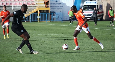 Adanaspor son dakikalarda yıkıldı
