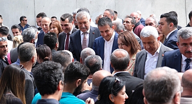 CHP’de çifte bayram coşkusu
