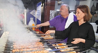 Başkan Tekin, büyüksaatte mangal başına geçti