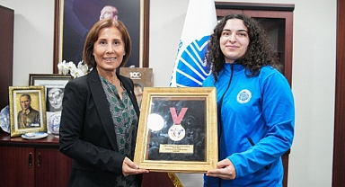 Oya Tekin, ''Sara ile gurur duyuyoruz''