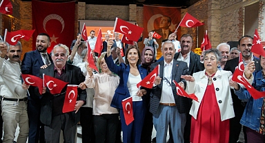 Makamlar geçicidir,cumhuriyet ilelebet yaşayacaktır