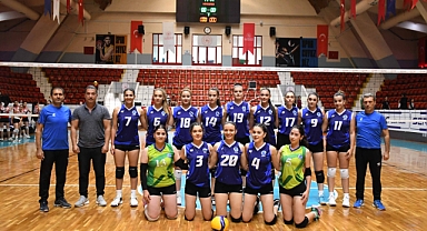 Seyhan Belediyesporlu voleybolcular kaybetmiyor