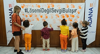 Turuncu ellerle iz bıraktılar