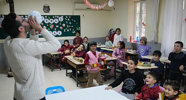 Seyhan'da dezevantajlı bireylere yeni yıl hediyesi
