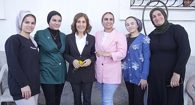 Başkan Tekin'e Gülbahçesi'nde yoğun ilgi