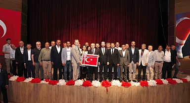 Vali muhtarlarla bir araya geldi