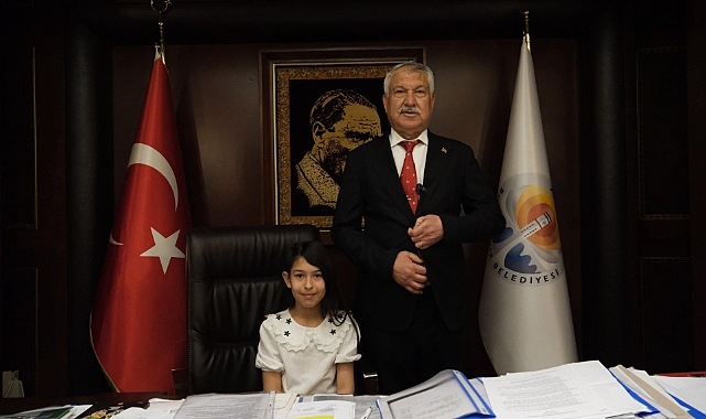 Zeydan Karalar koltuğunu Ezgi Neva’ya teslim etti
