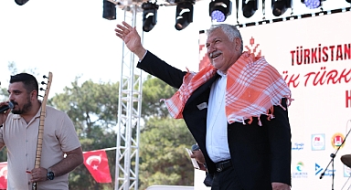 Bu milleti bölmeye, ayrıştırmaya kimsenin gücü yetmez