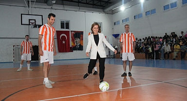 Oya Tekin, engeller dayanışmayla aşılır