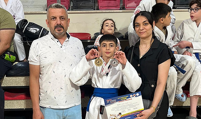 Adanalı Eymen İrhan'dan çifte başarı 