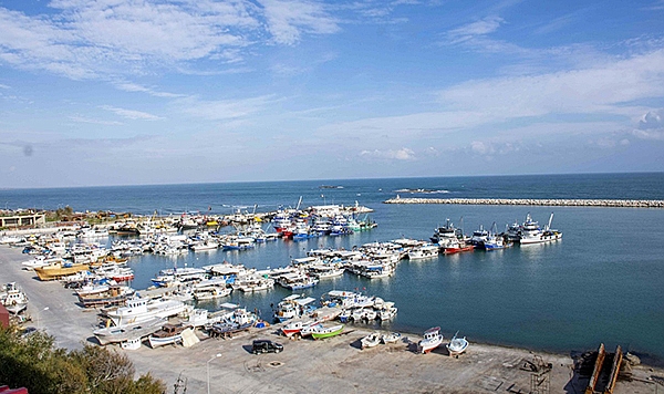 Balıkçı: Karataş'ta turizmi bitirdiler!
