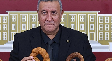 Gürer: “Pastanede simit 45 TL, tablacı da simit 15TL”