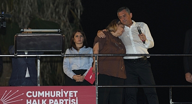 Özel, “Alanı dolduran 250 bin Adanalıya helal olsun''