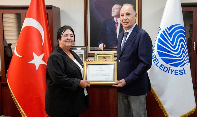 Seyhan Belediyesi'ne beslenme dostu işyeri sertifikası