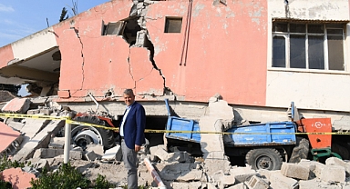 Ayhan Barut'tan iktidara deprem tepkisi