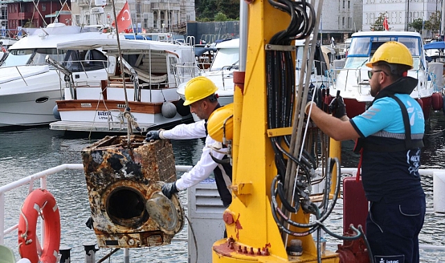 Denizden çamaşır makinesi çıktı