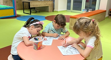 Oyuncak kreşi çocukların yüzünü güldürüyor