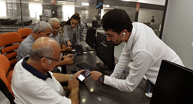 Seyhan'da emeklilere teknoloji eğitimi