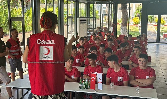 Türk Kızılay yaz boyunca 53 ilden gençleri ağırlıyor