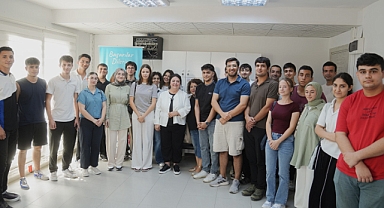 Akkan: Umuda yürüyen gençlerimizin yanındayız