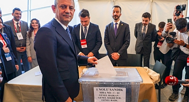 Özel, yeniden CHP Genel Başkanlığına seçildi